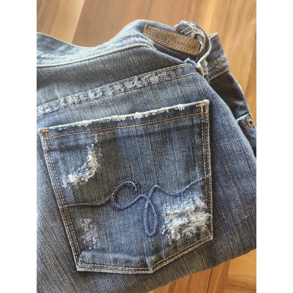 Guess Premium Dream Ladies Bootcut Denim Jeans, Size 29 (020)